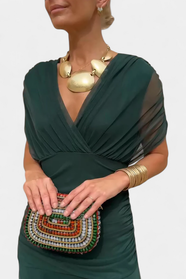 Hayden Laluna | Elegant Dress With V-Neckline