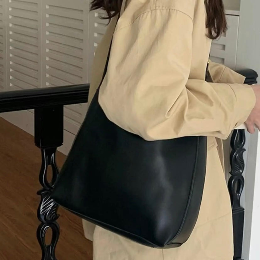 Lena - Chic Handbag