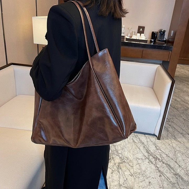 Amara - Classic Leather Vintage Handbag