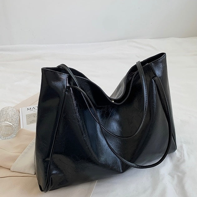 Amara - Classic Leather Vintage Handbag