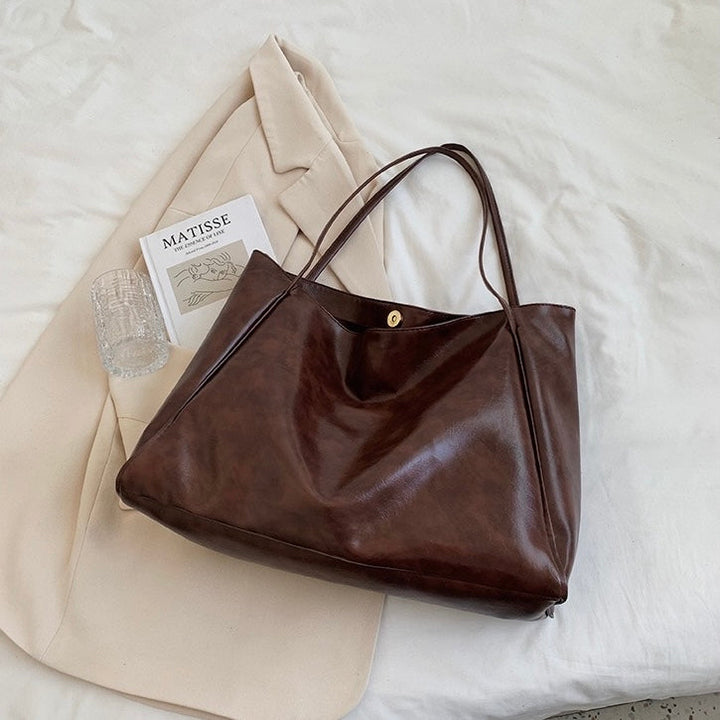 Amara - Classic Leather Vintage Handbag