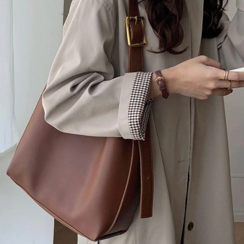 Lena - Chic Handbag