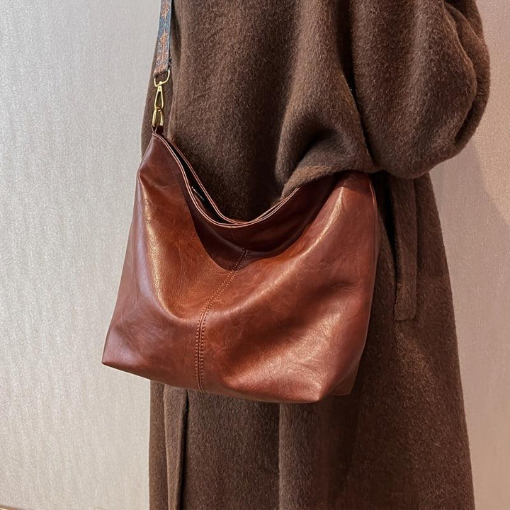 Vera - Chic Handbag