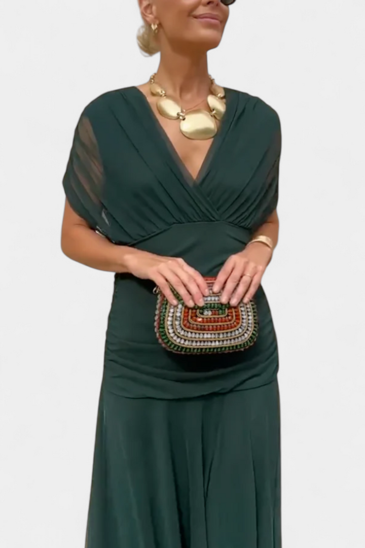 Hayden Laluna | Elegant Dress With V-Neckline